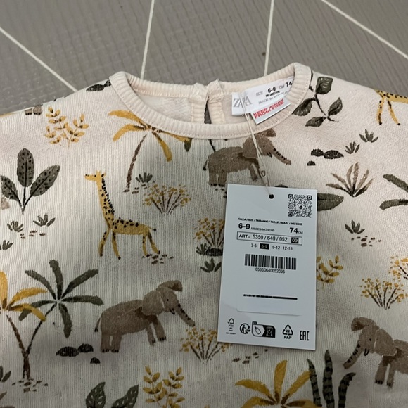 BNWT Zara 2-piece safari animal sweater and overall set - Picture 6 of 6